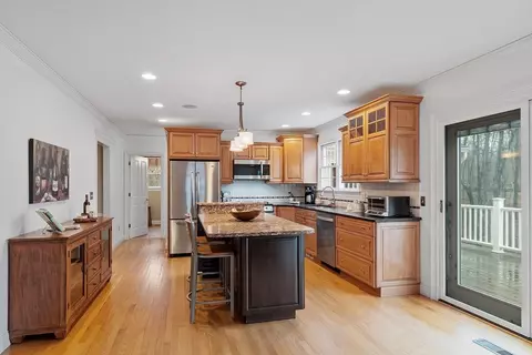 Kitchen - 2 Davis Ln, Georgetown, MA 01833 photo 2 of 4