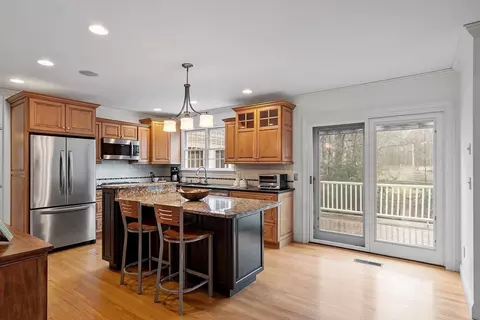 Kitchen - 2 Davis Ln, Georgetown, MA 01833 photo 3 of 4