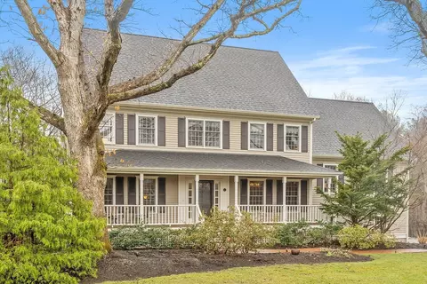 Exterior - 2 Davis Ln, Georgetown, MA 01833 photo 3 of 10