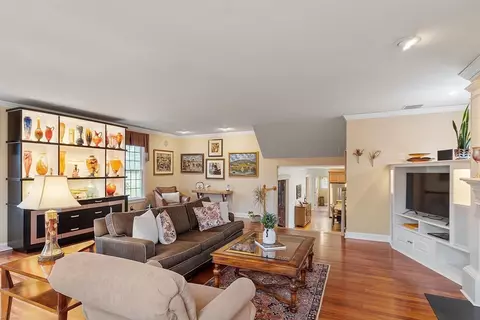 Living - 2 Davis Ln, Georgetown, MA 01833 photo 4 of 5