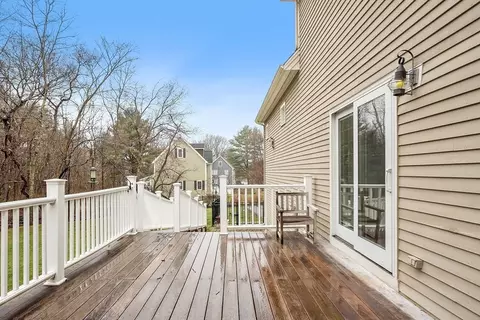 Exterior - 2 Davis Ln, Georgetown, MA 01833 photo 8 of 10