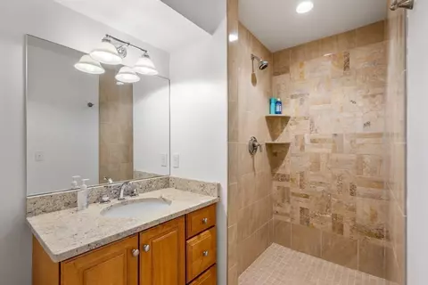 Bath - 45 Marshall Rd, Wellesley, MA 02482 photo 6 of 6