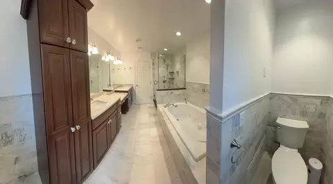 Bath - 45 Marshall Rd, Wellesley, MA 02482 photo 3 of 6