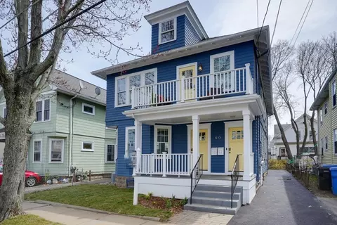 60 Hull St #1, Belmont, MA 02478