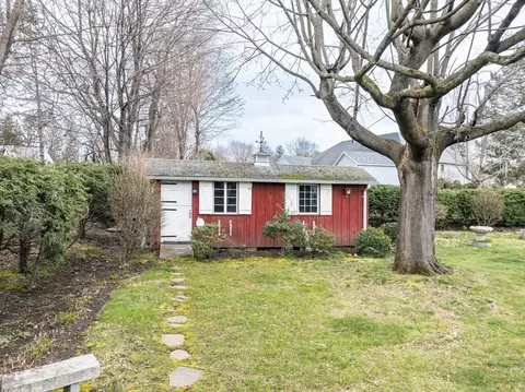 Exterior - 6 Mitchell Dr, Enfield, CT 06082 photo 7 of 11