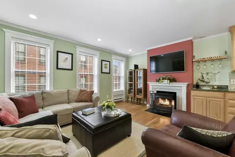 9 Fayette St #3, Boston, MA 02116