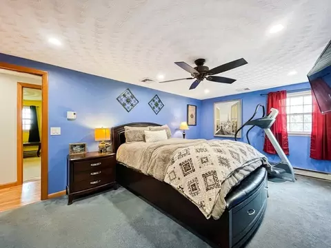 Bedroom - 99 Dudley Rd, Sutton, MA 01590 photo 2 of 5