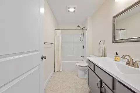 Bath - 56 Clinton Rd #56, Sterling, MA 01564 photo 5 of 6