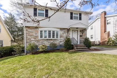 91 Pagoda St, Milton, MA 02186