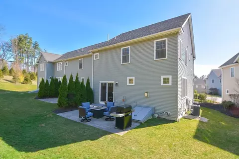 Exterior - 150 Brookview Rd #150, Franklin, MA 02038 photo 8 of 8