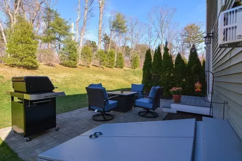 Exterior - 150 Brookview Rd #150, Franklin, MA 02038 photo 5 of 8