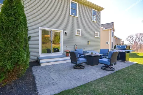 Exterior - 150 Brookview Rd #150, Franklin, MA 02038 photo 3 of 8