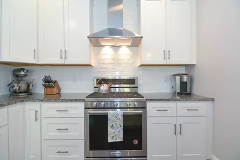 Kitchen - 150 Brookview Rd #150, Franklin, MA 02038 photo 4 of 6