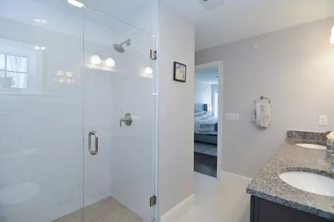 Bath - 150 Brookview Rd #150, Franklin, MA 02038 photo 5 of 7