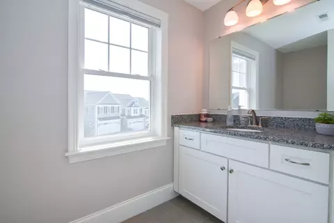 Bath - 150 Brookview Rd #150, Franklin, MA 02038 photo 3 of 7