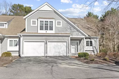 22 Maple Ln #22, Marshfield, MA 02050
