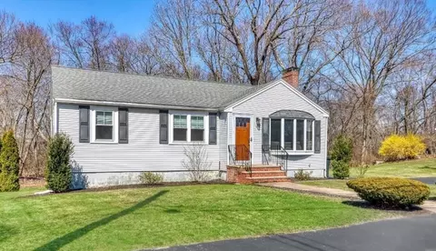 27 Duren Ave, Woburn, MA 01801