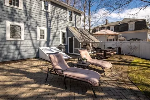 46 Willow St, Reading, MA 01867 photo 28