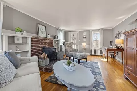 46 Willow St, Reading, MA 01867 photo 7