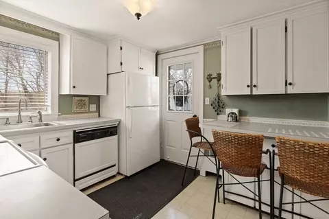 46 Willow St, Reading, MA 01867 photo 15