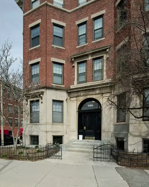 1161 Commonwealth Ave #2, Boston, MA 02134