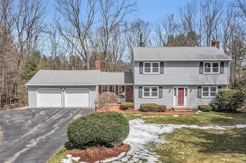 15 Lee Ln, Holden, MA 01520