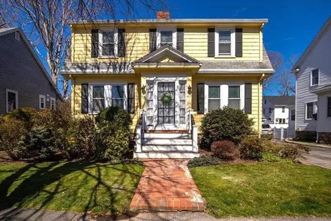 18 Cypress St, Norwood, MA 02062