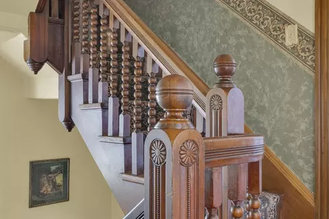 Entry Way - 30 High St, Stoneham, MA 02180 photo 5 of 6