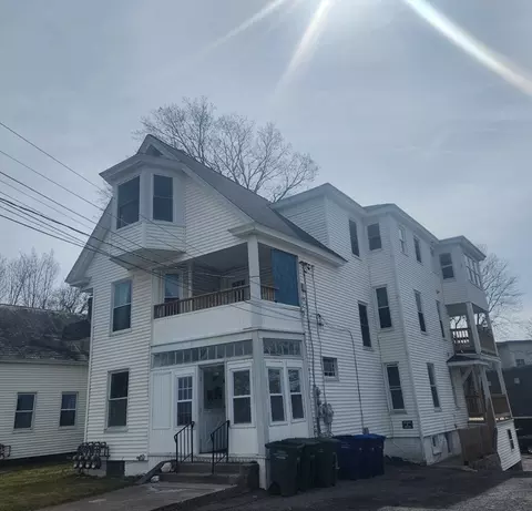 33-35 Lancaster St, Leominster, MA 01453
