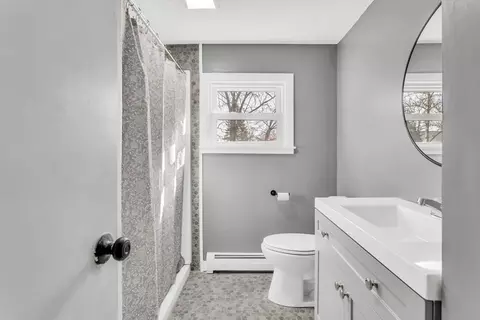 Bath - 127 Drexel St, Springfield, MA 01104 photo 1 of 3