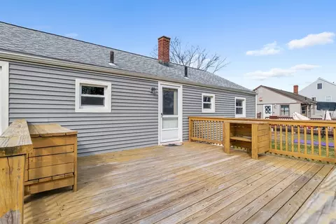 Exterior - 127 Drexel St, Springfield, MA 01104 photo 5 of 9