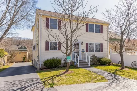114 S Whipple St, Lowell, MA 01852