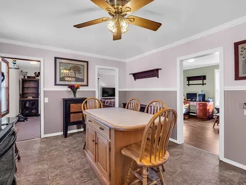 Dining - 114 Baker St, Gardner, MA 01440 photo 4 of 5