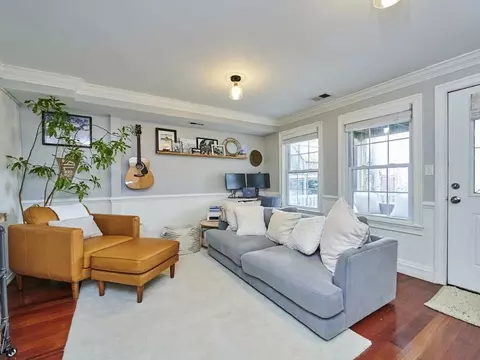 161 O St #2, Boston, MA 02127