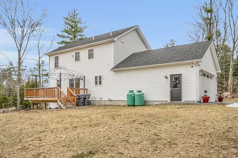 Exterior - 3 Sled Rd, Ashburnham, MA 01430 photo 7 of 8
