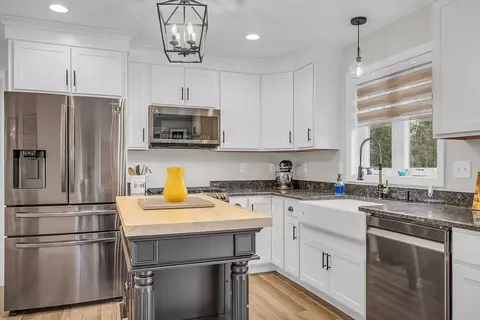 Kitchen - 3 Sled Rd, Ashburnham, MA 01430 photo 1 of 4