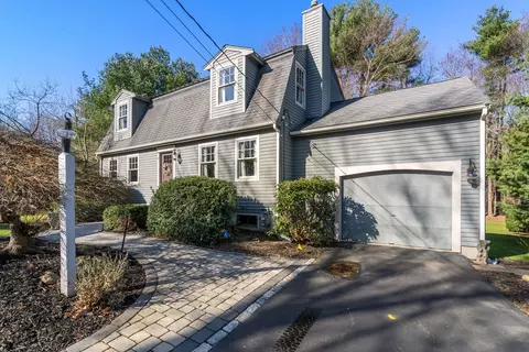 Exterior - 4 Cedar St, Walpole, MA 02081 photo 2 of 14