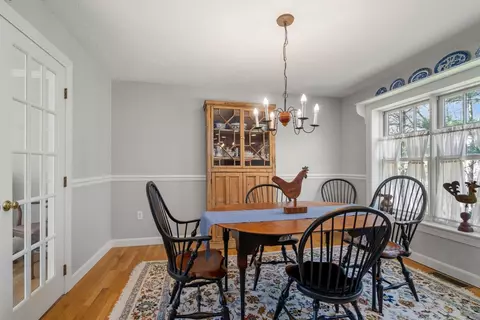 Dining - 4 Cedar St, Walpole, MA 02081 photo 2 of 5