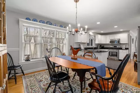 Dining - 4 Cedar St, Walpole, MA 02081 photo 3 of 5