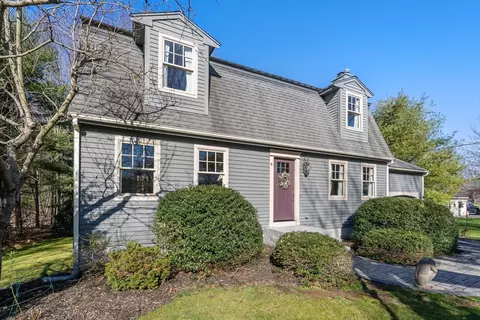 Exterior - 4 Cedar St, Walpole, MA 02081 photo 14 of 14