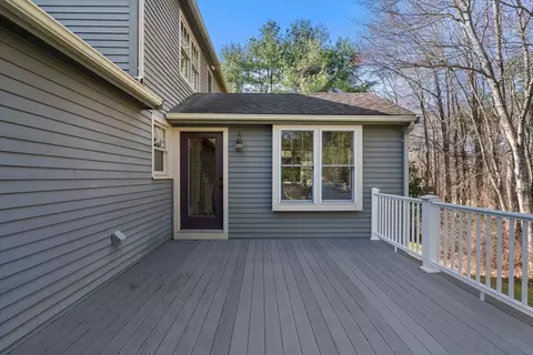 Exterior - 4 Cedar St, Walpole, MA 02081 photo 6 of 14