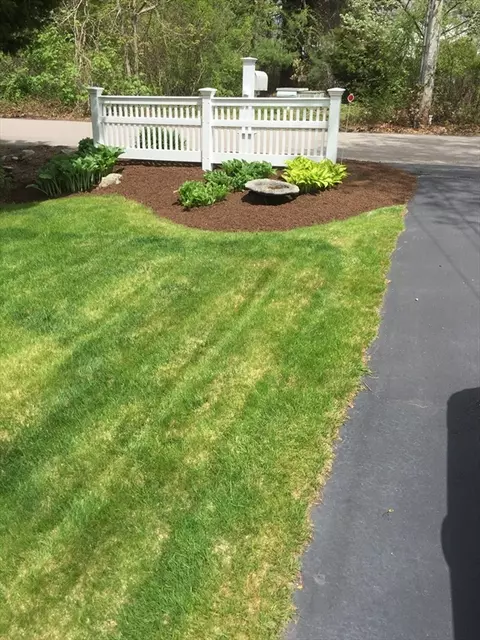 Exterior - 4 Cedar St, Walpole, MA 02081 photo 12 of 14