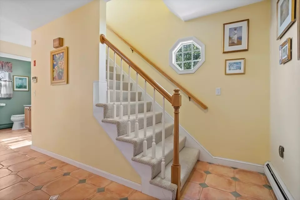 Entry Way - 7 Oak Grove St, Ayer, MA 01432 photo 1 of 1