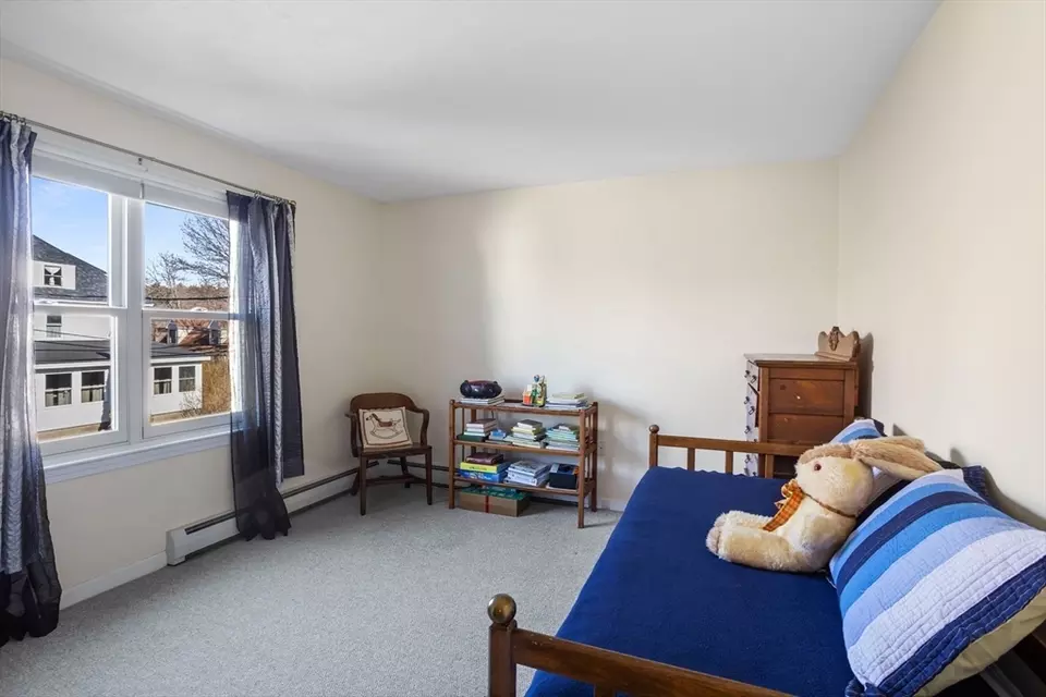 Bedroom - 7 Oak Grove St, Ayer, MA 01432 photo 4 of 5