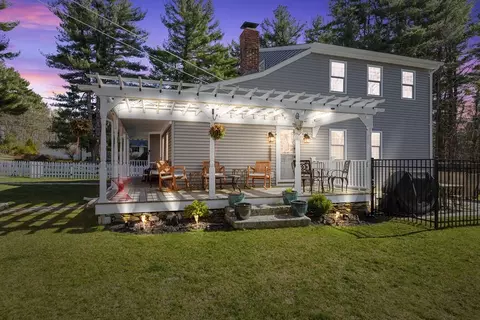 Exterior - 468 Central Tpke, Sutton, MA 01590 photo 6 of 7