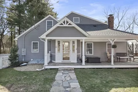 Exterior - 468 Central Tpke, Sutton, MA 01590 photo 4 of 7