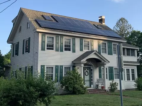 96 Pleasant St, Ayer, MA 01432