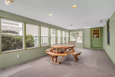 Exterior - 4 Cross Ct, Webster, MA 01570 photo 6 of 9