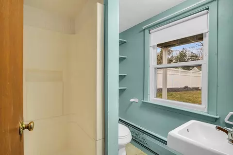 Bath - 4 Cross Ct, Webster, MA 01570 photo 2 of 2