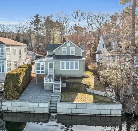 View/Area - 4 Cross Ct, Webster, MA 01570 photo 5 of 6